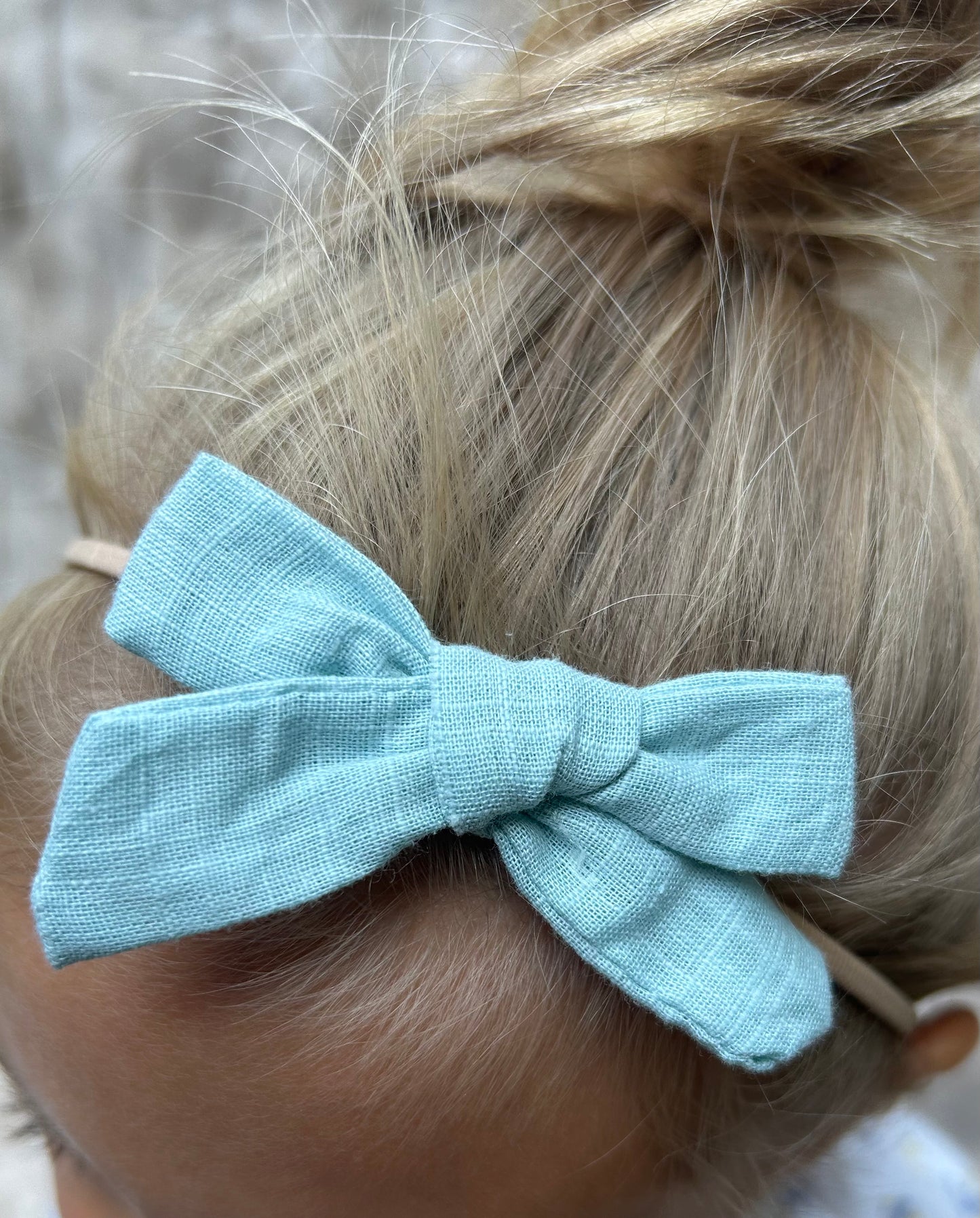 Light Green Linen Bow Band